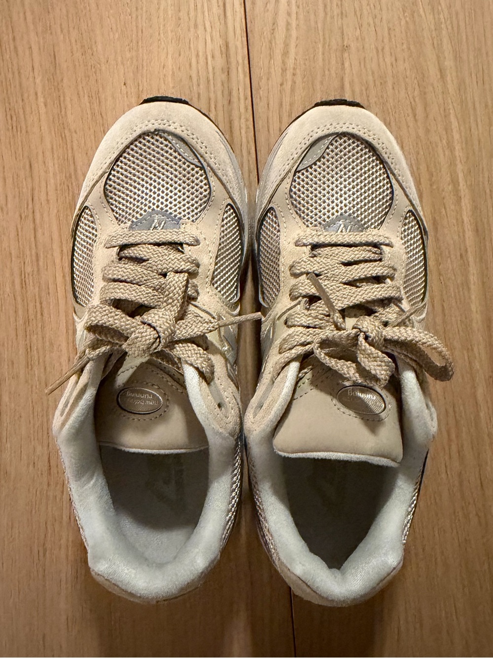 New balance 2002R Size 6